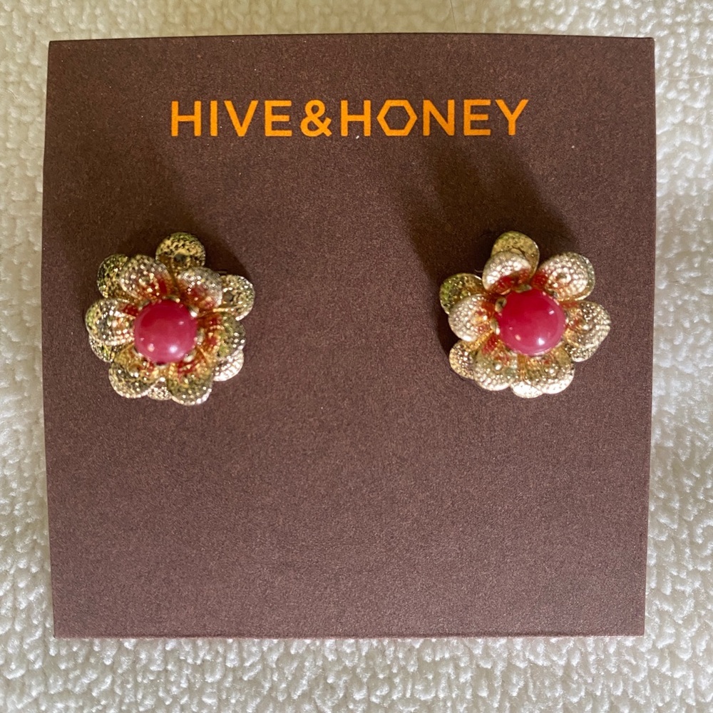 hive and honey flower earrings.